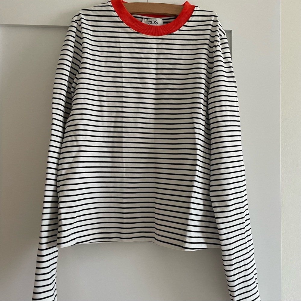 COS, size XS.